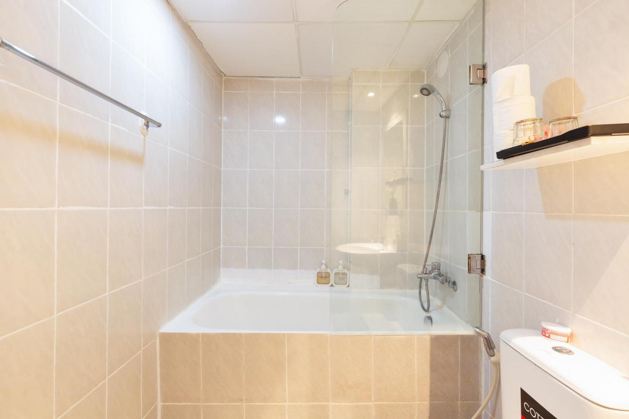 Centara Hostel Хошимин Екстериор снимка